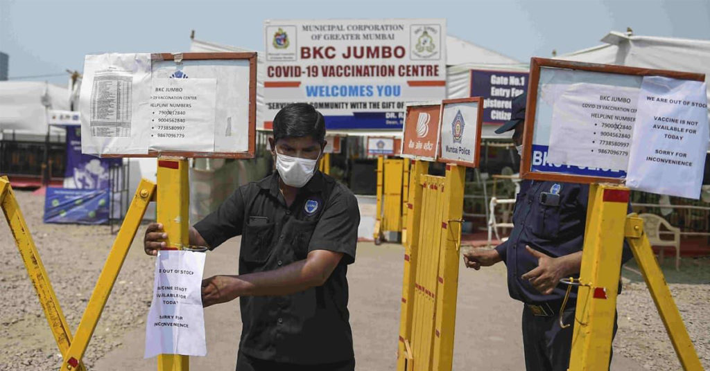 ប្រជាជនឥណ្ឌា សម្រុកចុះឈ្មោះចាក់វ៉ាក់សាំងតាមអនឡាញ ប្រឈមមុខនឹងរលកទី២ដ៏សាហាវ នៃកូវីដ-១៩