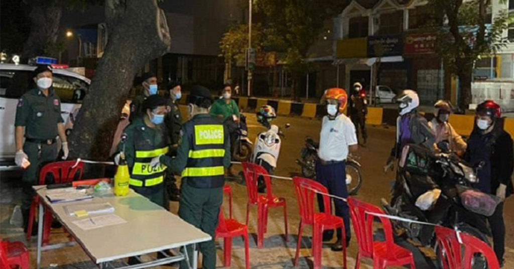 អាជ្ញាធររាជធានីភ្នំពេញ អនុវត្តបម្រាមគោចរឃាត់រថយន្តបានចំនួន៩គ្រឿងទៀត នៅយប់មិញ