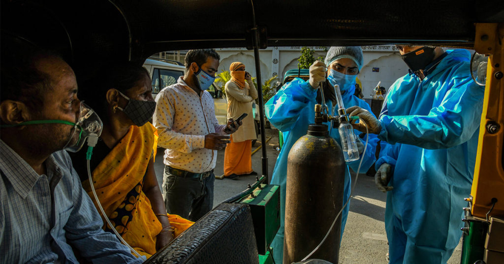 BREAKING: កំណត់ត្រាថ្មីនៅឥណ្ឌា! មនុស្សជិត «៣៨០,០០០នាក់ឆ្លងកូវីដ-១៩» ខណៈអ្នកជំងឺ «៣,៦៤៥នាក់ស្លាប់» ក្នុងពេលតែ១ថ្ងៃ