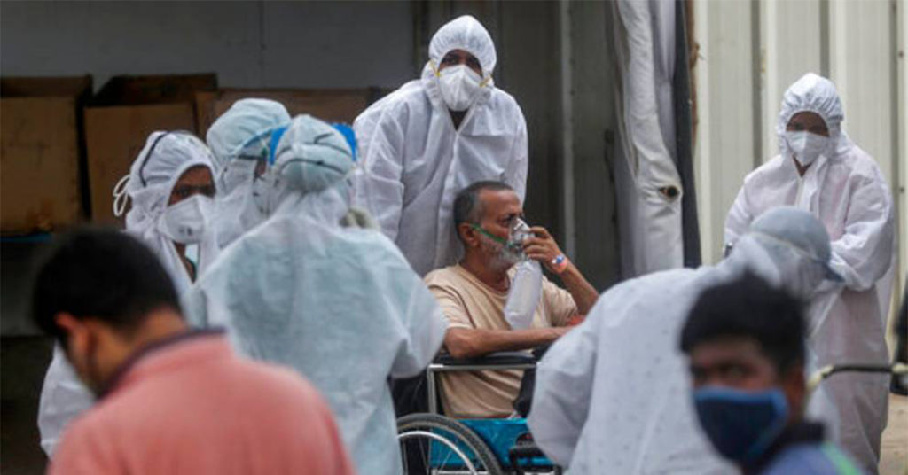 BREAKING: ថ្ងៃអង្គារនេះជាថ្ងៃទី៦ហើយ ដែលឥណ្ឌារកឃើញអ្នកឆ្លងកូវីដ-១៩លើស ៣០០,០០០នាក់ក្នុង១ថ្ងៃ, អន្តរជាតិកំពុងបង្កើនការផ្តល់ជំនួយ