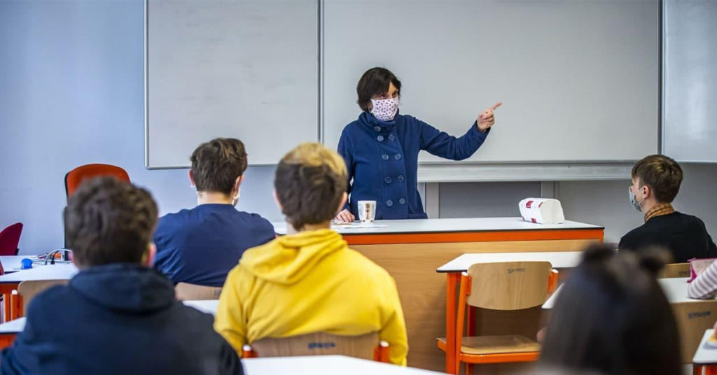 តុលាការសិទ្ធិមនុស្សអឺរ៉ុប (ECHR) សម្រេចថា កាតព្វកិច្ចក្នុងការចាក់ វ៉ាក់សាំងបង្ការកូវីដ-១៩ គឺជាភាពចាំបាច់