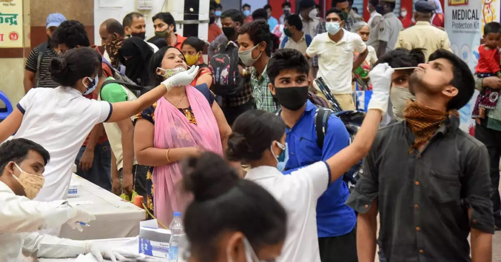 BREAKING: កំណត់ត្រាថ្មីទៀតនៅឥណ្ឌា! រកឃើញអ្នកឆ្លងកូវីដ-១៩លើស «៣០០,០០០នាក់ក្នុង១ថ្ងៃ»