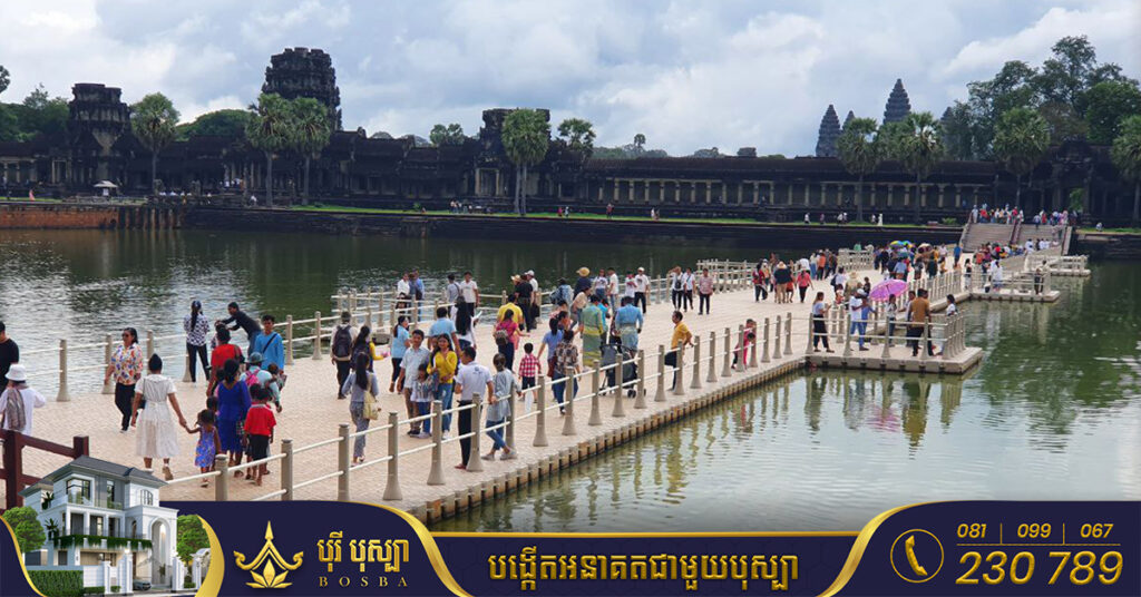 រយៈពេល៣ថ្ងៃ! អ្នកទេសចរជាង ១៤ម៉ឺន ៣ពាន់នាក់ បានដើរកម្សាន្តតាមរមណីយដ្ឋាននានាក្នុងខេត្តសៀមរាបក្នុងថ្ងៃបុណ្យភ្ជុំបិណ្ឌ