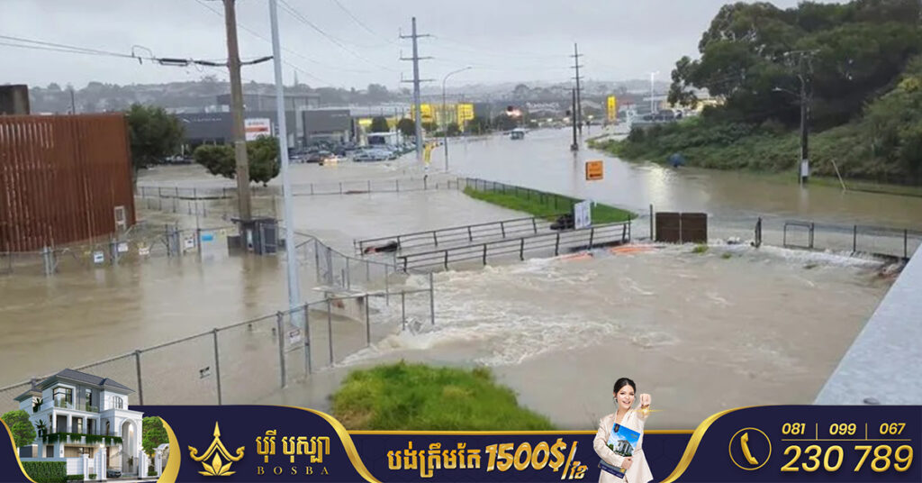 ទីក្រុង Auckland របស់ប្រទេស New Zealand ប្រកាសដាក់រដ្ឋក្នុងគ្រាអាសន្ន បន្ទាប់ពីមានភ្លៀងធ្លាក់ខ្លាំង និងទឹកជំនន់
