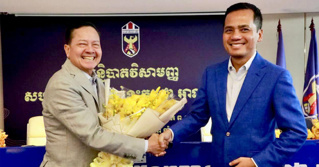 ឧបនាយករដ្ឋមន្ដ្រី ស សុខា ក្លាយជាប្រធានសហព័ន្ធកីឡាបាល់ទះ ជំនួសឧបនាយករដ្ឋមន្ដ្រី នេត សាវឿន ដែលលាលែងពីតំណែង