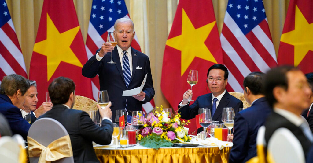 លោក ចូ បៃដិន រងការចោទប្រកាន់ថាគិតតែពីប្រយោជន៍យុទ្ធសាស្ត្រ ដោយមិនអើពើពីសិទ្ធិមនុស្សនៅវៀតណាម និងឥណ្ឌា