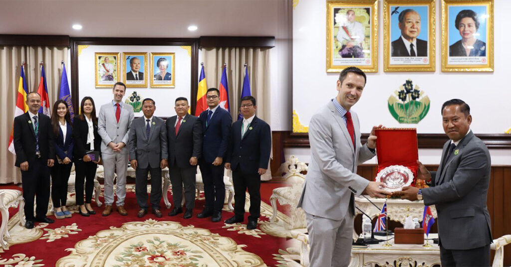 ឯកអគ្គរាជទូតអង់គ្លេស កោតសសើរការអភិវឌ្ឍរបស់ប្រជាជន រដ្ឋបាលខេត្តកំពង់ស្ពឺ និងស្វែងយល់អំពីសក្តានុពលគ្រប់វិស័យ