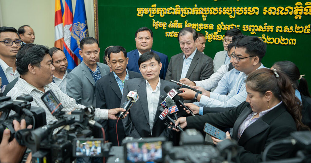 កិច្ចពិភាក្សាប្រាក់ឈ្នួលសម្រាប់ឆ្នាំ២០២៤ នៅមិនទាន់សម្រេច ខណៈនិយោជកដាក់តួលេខ ២០១.៥ដុល្លារ, រាជរដ្ឋាភិបាលទើបបញ្ចេញតួលេខ ២០២ដុល្លារ, សហជីពស្នើតួលេខ២ផ្សេងទៀត