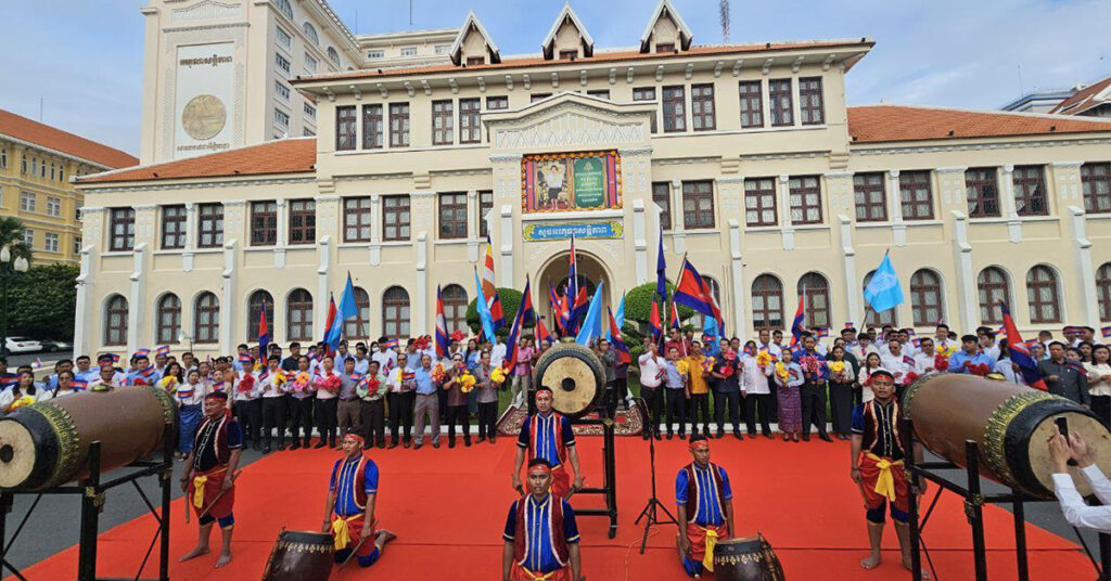 សាលារាជធានីភ្នំពេញ រៀបចំពិធីទូងស្គរអបអរសាទរ ការដាក់បញ្ចូលរមណីយដ្ឋានប្រាសាទកោះកេរ ទៅក្នុងបញ្ជីបេតិកភណ្ឌពិភពលោក