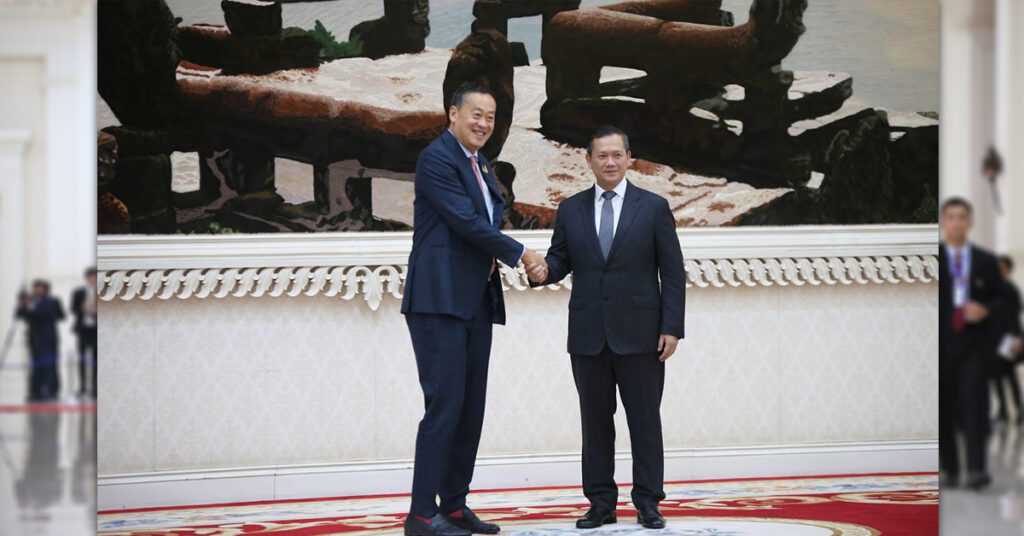 នាយករដ្ឋមន្រ្តីថៃ អញ្ជើញមកដល់រាជធានីភ្នំពេញ ដើម្បីបំពេញទស្សនកិច្ចផ្លូវការលើកដំបូងនៅកម្ពុជា, មេដឹកនាំទាំងពីរចាប់ផ្តើមកិច្ចប្រជុំពិភាក្សានៅវិមានសន្តិភាព