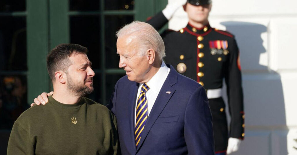 លោក ចូ បៃដិន សន្យាថាសហរដ្ឋអាមេរិក នឹងមិនបោះបង់ចោលអ៊ុយក្រែនទេ ទោះកំពុងមានវិបត្តិកញ្ចប់ថវិកាក៏ដោយ