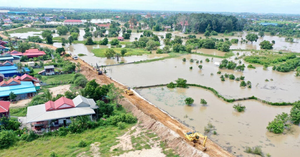 មន្រ្តីជាន់ខ្ពស់ក្រសួងធនធានទឹក អំពាវនាវពលរដ្ឋរស់នៅអមស្ទឹងព្រែកត្នោត កុំព្រួយបារម្ភរឿងទឹកដែលធ្លាក់មកពីខេត្តកំពង់ស្ពឺ, រហូតមកដល់ពេលនេះ ទឹកនៅនឹងមិនឡើងទៀតឡើយ