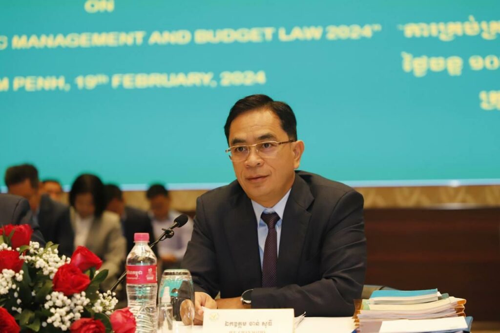 មន្ត្រីជាន់ខ្ពស់ក្រសួងសេដ្ឋកិច្ច៖ នៅពេលខាងមុខការដំឡើងប្រាក់បៀវត្សមន្ត្រីរាជការ នឹងត្រូវដំឡើងតាមកម្រិតអតិផរណា