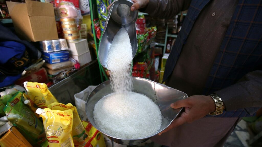 អតិរេកផ្គត់ផ្គង់ស្ករសពិភពលោកកើនឡើង ដោយសារទិន្នផលខ្ពស់ នៅប្រទេសឥណ្ឌា និងថៃ