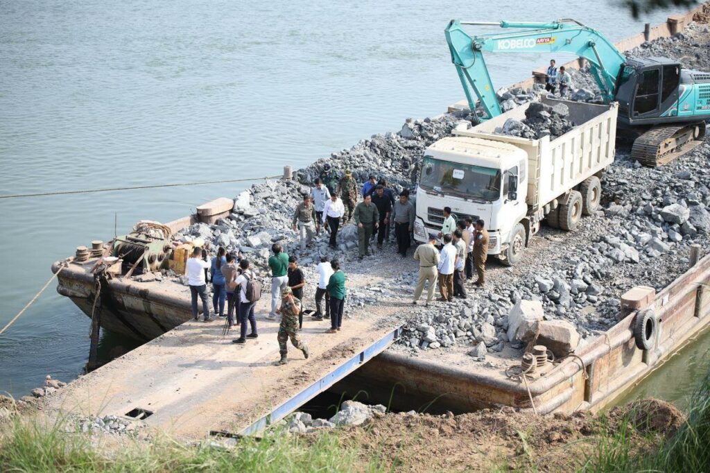 អភិបាលខេត្តកំពង់ចាម៖ សំណុំរឿងចាក់ថ្មរំលោភយកទន្លេ នៅស្រុកស្រីសន្ធរ បានបញ្ជូនទៅសាលាដំបូងខេត្តហើយ