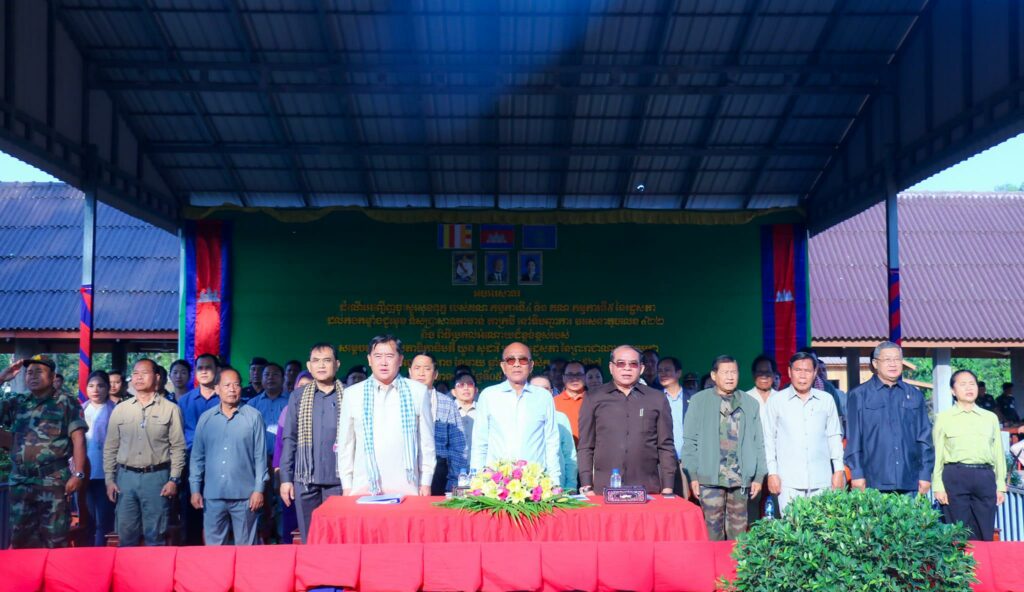 មន្ត្រីជាន់ខ្ពស់ក្រសួងការពារជាតិ អំពាវនាវឱ្យកម្លាំងតាមព្រំដែនបន្តពង្រឹង និងអភិវឌ្ឍន៍តំបន់ព្រំដែនជាមួយប្រទេសជិតខាងឱ្យក្លាយជាព្រំដែនសន្តិភាព មិត្តភាព និងសហប្រតិបត្តិការ