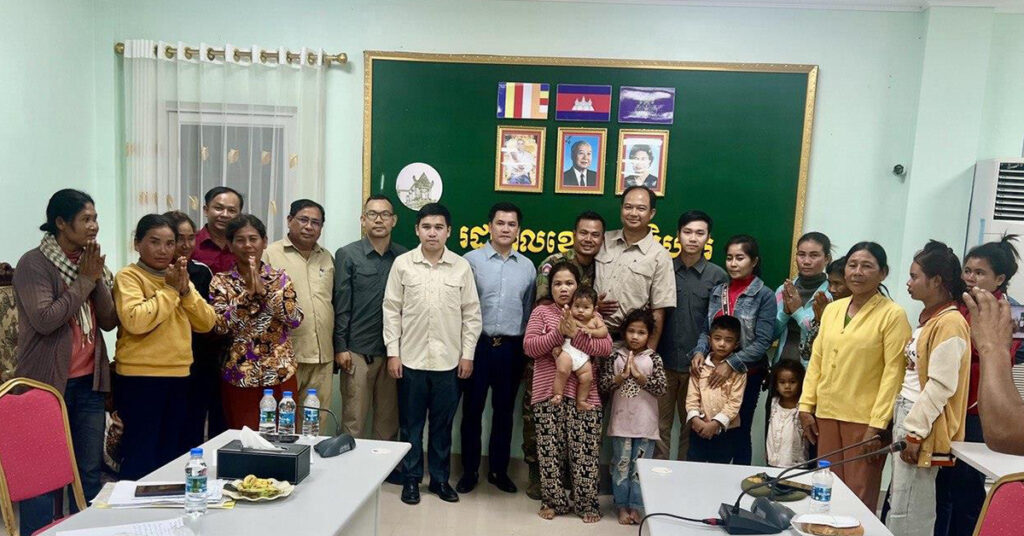 សម្តេចតេជោ និងសម្តេចធិបតី បញ្ជាអភិបាលខេត្តព្រះវិហារ ដោះស្រាយវិវាទដីធ្លីជូនមន្ត្រីយោធា និង​ពល​រដ្ឋ​១៣គ្រួសារ នៅស្រុកគូលែន, ដំណោះស្រាយត្រូវបានបញ្ចប់ អាជ្ញាធរនឹងកាត់ឆ្កៀលដី​ជូនពួកគាត់