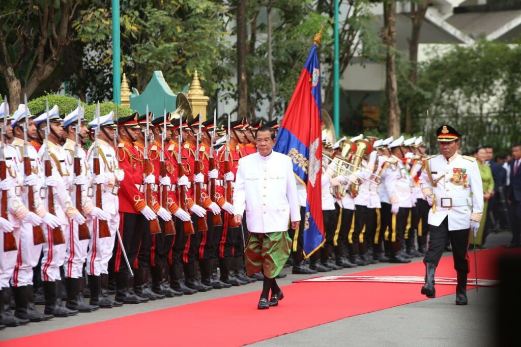 TOP NEWS: សម្តេចតេជោ ហ៊ុន សែន ផ្តើមតួនាទីភារកិច្ចថ្មីជា ប្រធានព្រឹទ្ធសភា ក្រោយទទួលការគាំទ្រសំឡេងពីសមាជិក ព្រឹទ្ធសភា ចំនួន៦២លើ៦២