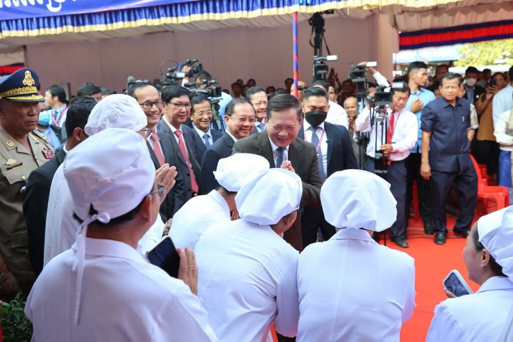 សម្តេចធិបតី ហ៊ុន ម៉ាណែត បានថ្លែងថា ការពង្រឹងវិស័យសុខាភិបាលមិនថយនោះឡើយ គឺនៅតែដើរទៅមុខជានិច្ច