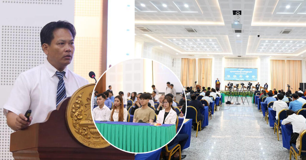 បណ្ឌិត សុខ ទូច បន្ទោសឪពុកម្តាយ ដែលបញ្ជូនកូនតូចទៅរៀនសាលាបរទេស នាំឱ្យទទួលឥទ្ធិពលបរទេស មិនចូលចិត្តវប្បធម៌ខ្មែរ ចរិតជាជនបរទេស អត់គោរពឪពុកម្តាយ និងស្រលាញ់ជាតិឯង