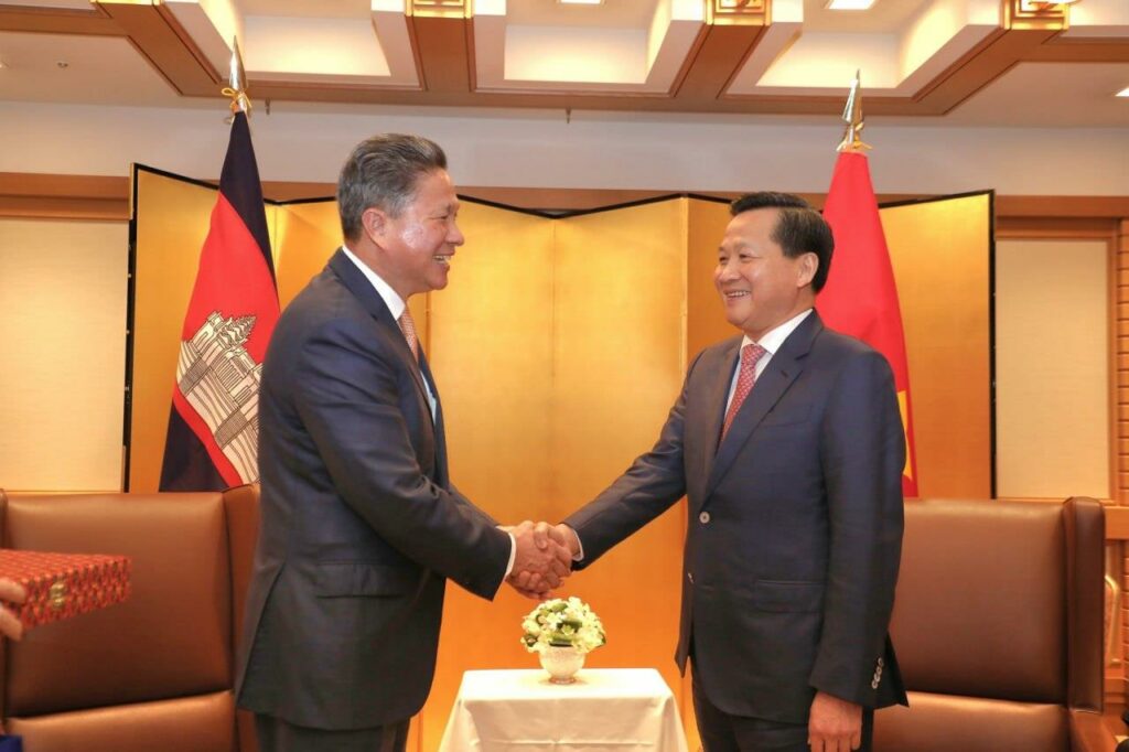 ឧបនាយករដ្ឋមន្ត្រី ស៊ុន ចាន់ថុល ជួបឧបនាយករដ្ឋមន្ត្រីវៀតណាម ប្រាប់ព័ត៌មានពាក់ព័ន្ធគម្រោងព្រែកជីកហ្វូណនតេជោ