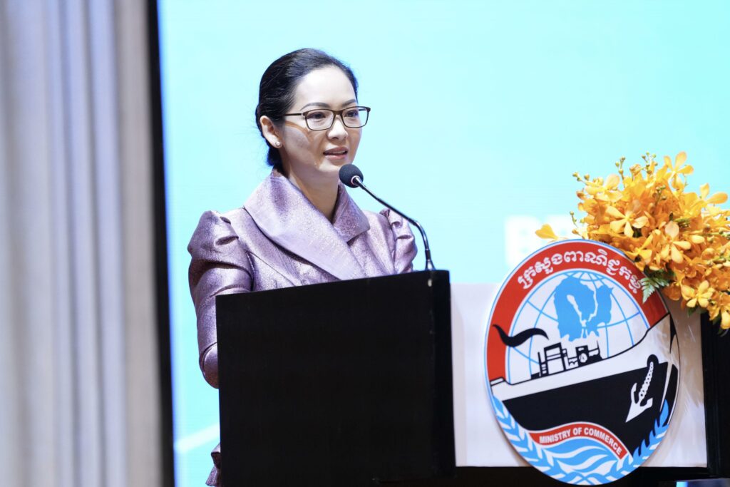 រដ្ឋមន្ដ្រីពាណិជ្ជកម្ម ស្នើដល់បណ្ដាក្រុមហ៊ុន សិក្សាពីលទ្ធភាពចូលរួម ជាមួយផ្សារពាណិជ្ជកម្ម Alibaba.com ដើម្បីដាក់លក់ផលិតផលខ្មែរ