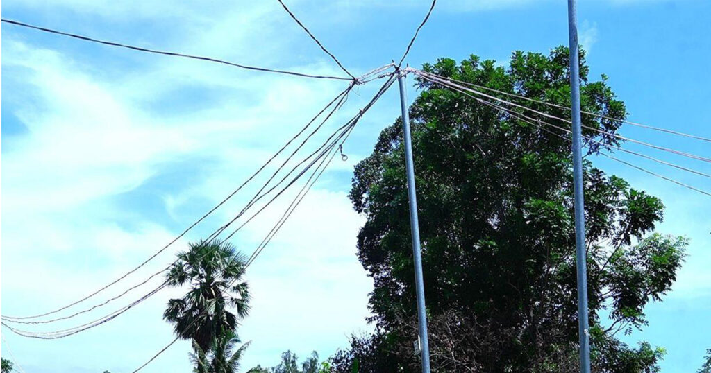 អ្នកភូមិតានូ ស្រុកស្អាង ជាង២០គ្រួសារ ស្នើសុំបង្គោលភ្លើង ដើម្បីទាក់ខ្សែភ្លើង ព្រោះខ្លាចគ្រោះថ្នាក់ដល់អ្នកភូមិ