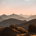 ចំណេះដឹងទូទៅ៖ ហេតុអ្វីបានជានៅទីខ្ពស់ៗ ឬនៅលើភ្នំ អាកាសធាតុត្រជាក់ជាងនៅខាងក្រោម?