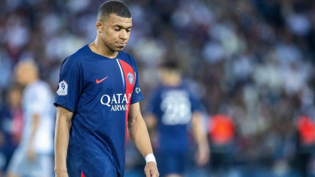 Mbappe ថា កត្តាមនុស្ស និងរឿងជាច្រើនទៀត បានធ្វើឱ្យលោកមិនសប្បាយចិត្តនៅ PSG