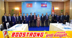 សម្តេចកិត្តិសង្គហបណ្ឌិត ម៉ែន សំអន រំលេចថា ទំនាក់ទំនងរវាងកម្ពុជា និងវៀតណាម គឺជាទំនាក់ទំនងមិត្តភាពប្រពៃណី ភាពជាអ្នកជិតខាងល្អ និងកិច្ចសហប្រតិបត្តិការគ្រប់ជ្រុងជ្រោយ